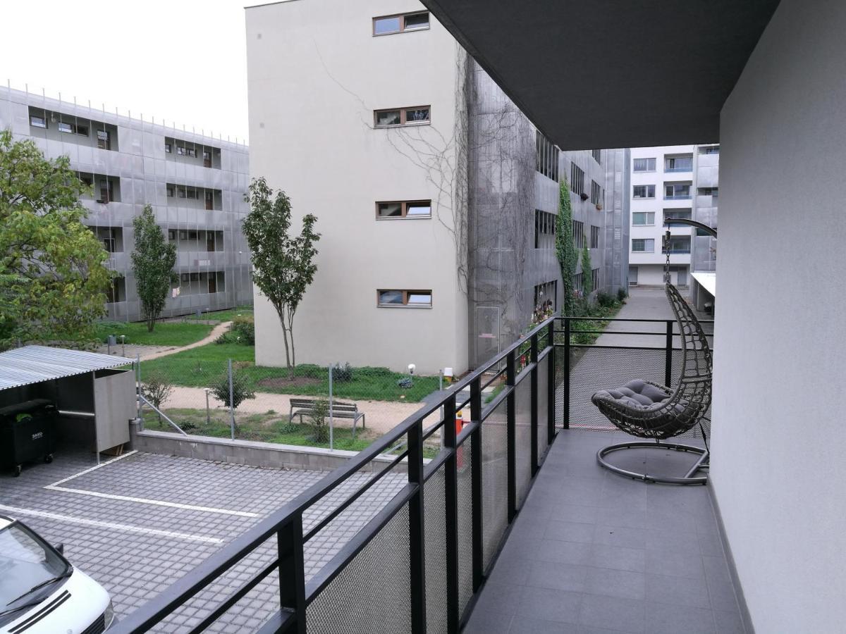 Bein Apartment With Parking Brno Zewnętrze zdjęcie